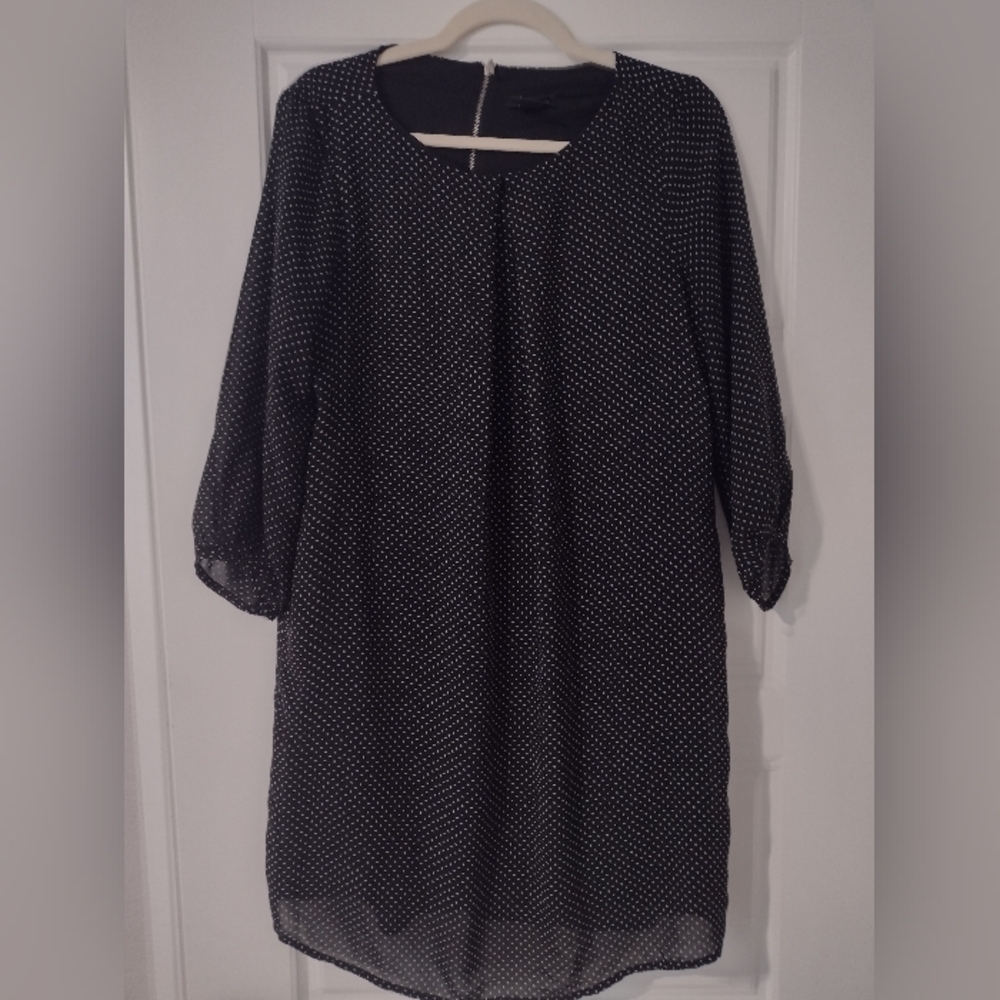 H&M Black and White Long Sleeve Dress